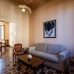 Guesthost - Casa Calise Elegant With Garage Holiday home Siena