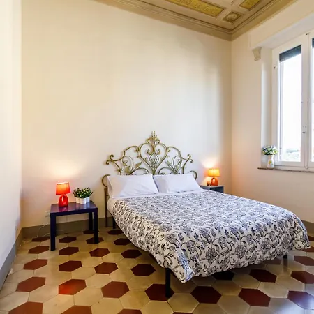 Casa Calise Elegant 1920s With Garage 펜션 시에나