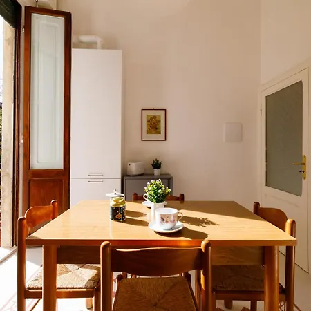 Casa Calise Elegant 1920s With Garage