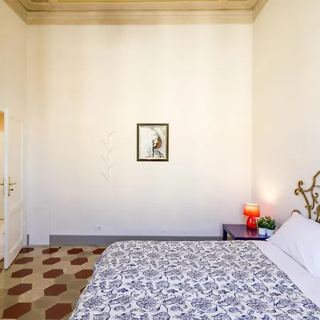 Будинок відпочинку Guesthost - Casa Calise Elegant With Garage *