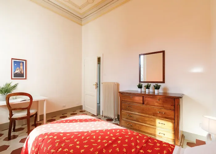 Semesterbostad Guesthost - Casa Calise Elegant With Garage Siena