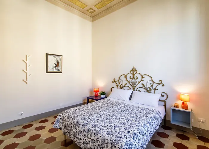 Guesthost - Casa Calise Elegant With Garage Semesterbostad