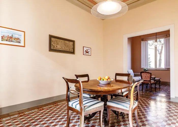 Guesthost - Casa Calise Elegant With Garage Semesterbostad Siena