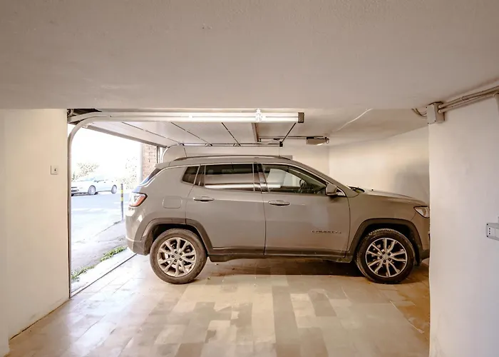 Guesthost - Casa Calise Elegant With Garage *