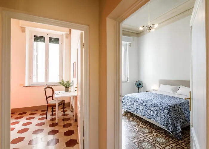 Semesterbostad Guesthost - Casa Calise Elegant With Garage *