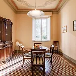 Guesthost - Casa Calise Elegant With Garage Сиена