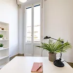 Guesthost - Casa Calise Elegant With Garage Дом отдыха