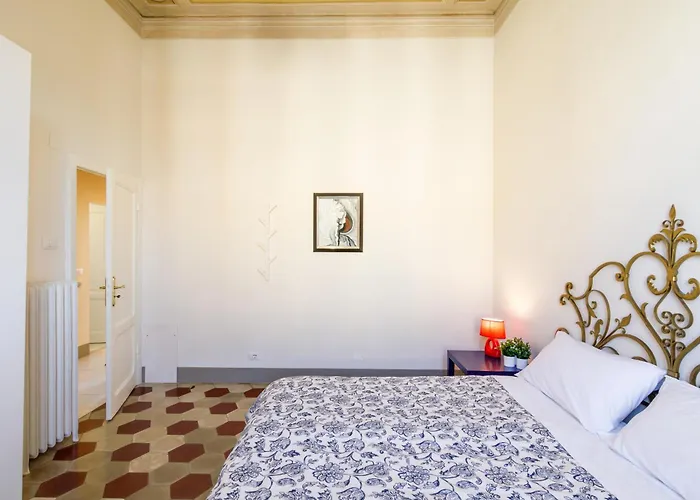 Дом отдыха Guesthost - Casa Calise Elegant With Garage *