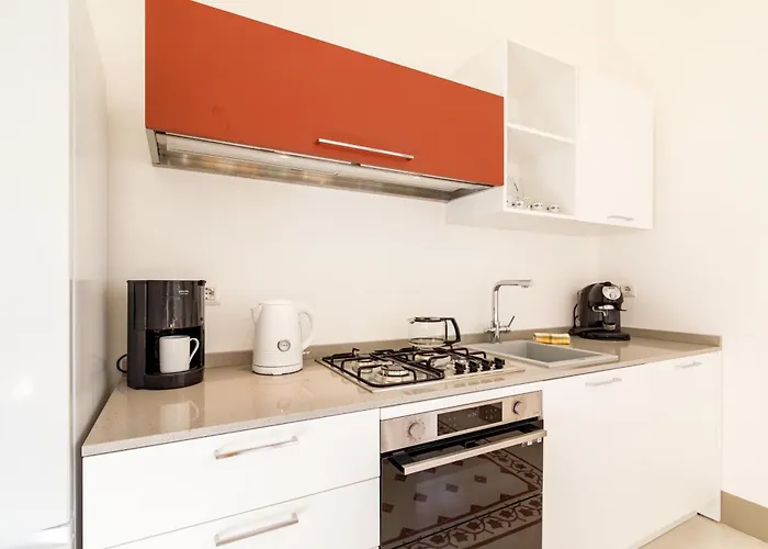 Guesthost - Casa Calise Elegant With Garage Holiday home Siena