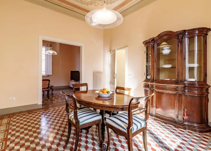 Guesthost - Casa Calise Elegant With Garage Holiday home Siena